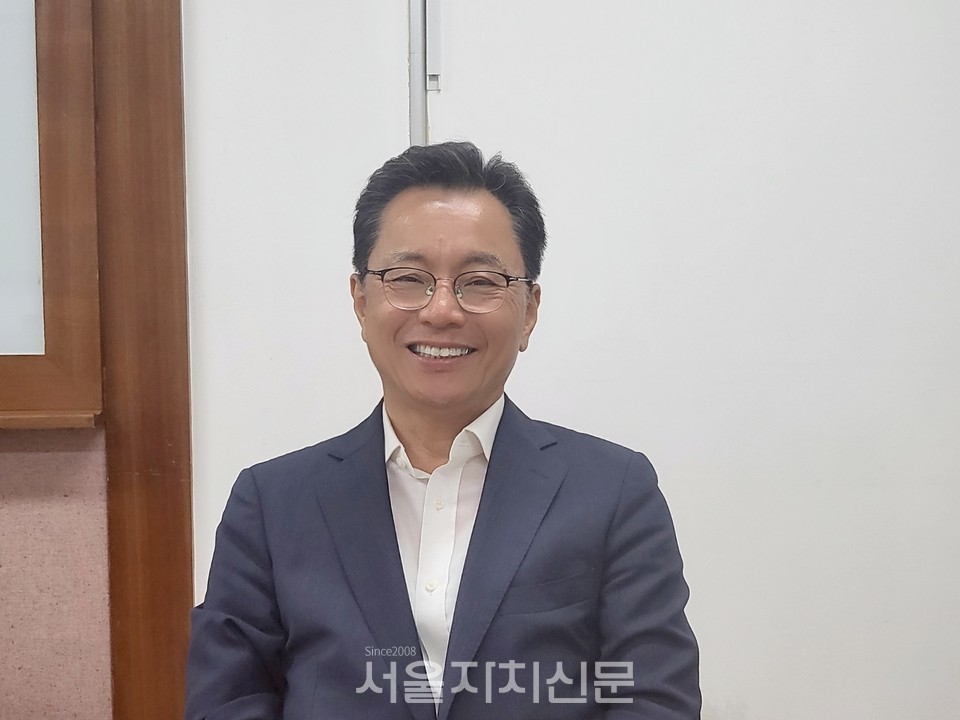 강석호 민선8기 강남구청장직 인수위원장 